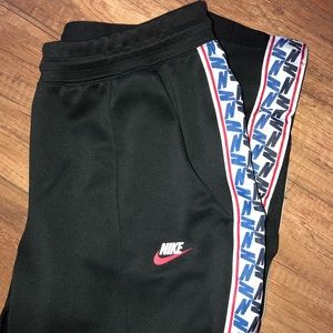 Men Nike sweatpants